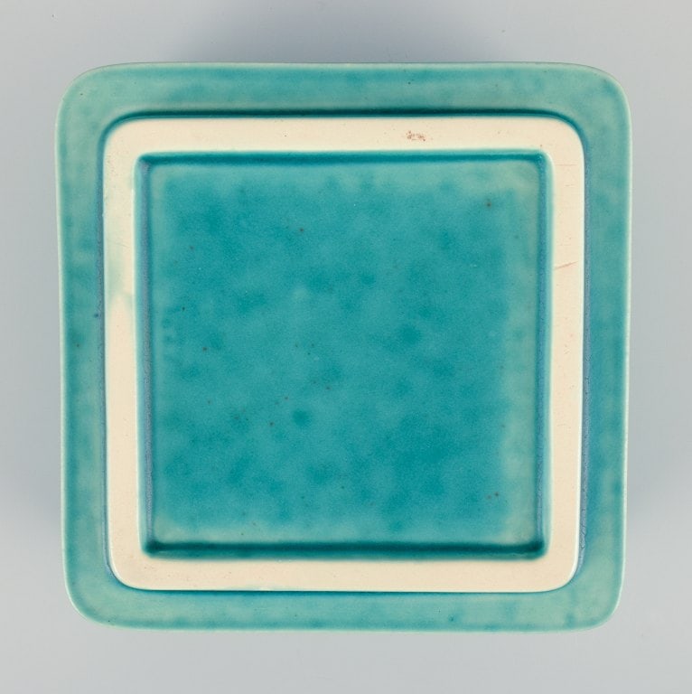 Wilhelm Kåge (1889-1960) for Gustavsberg, Sweden. Square Art Deco lidded box in ceramic with - 7