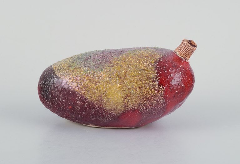 Linda Mathison, Swedish contemporary ceramic artist, unique ceramic sculpture in an organic form - 5