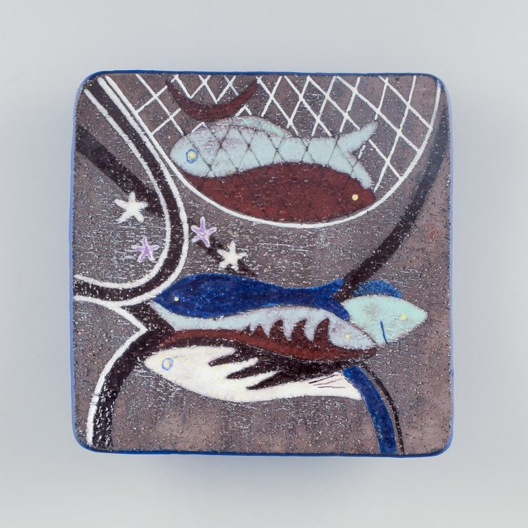 Anna-Lisa Thomson for Upsala-Ekeby, Sweden, hand-glazed ceramic dish featuring fish and starfish: Title: Anna-Lisa Thomson for Upsala-Ekeby, Sweden, hand-glazed ceramic dish featuring fish and starfish motifs. Description: Anna-Lisa Thomson for Upsala-Ekeby, Sweden, hand-glazed ceramic dish featur