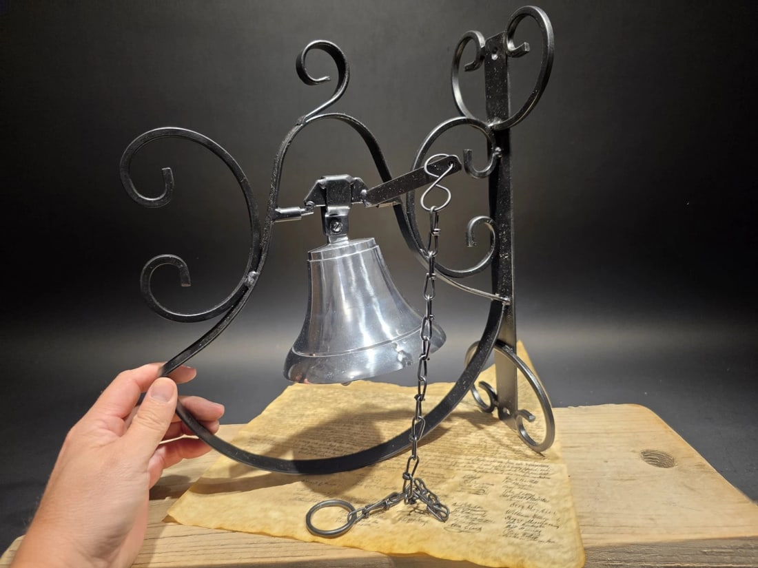 Wrought Iron Scrollwork Wall Mounted Garden/Home Bell - 4