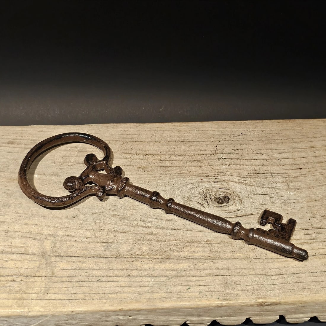 Cast Iron Large Ornate Skeleton Key - 9