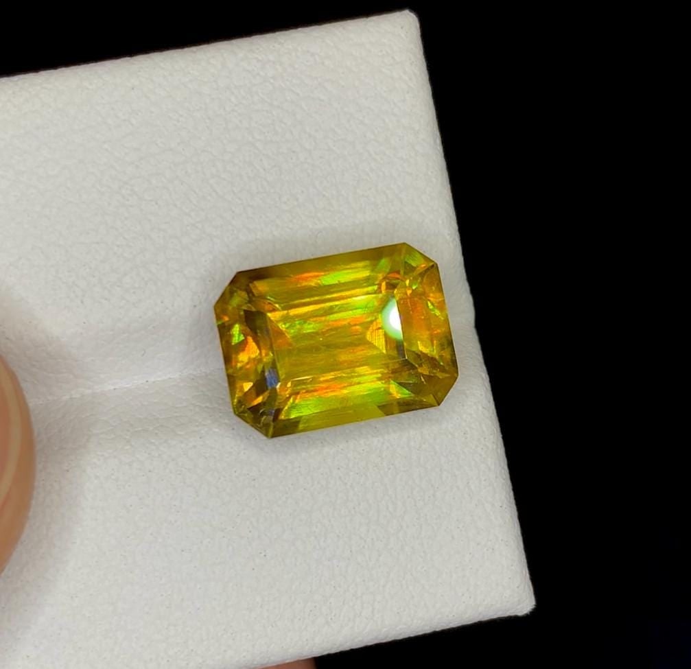 Lustrous Yellow Sphene Gemstone: Emerald Cut, June Birthstone, 6.20 Carat - 4