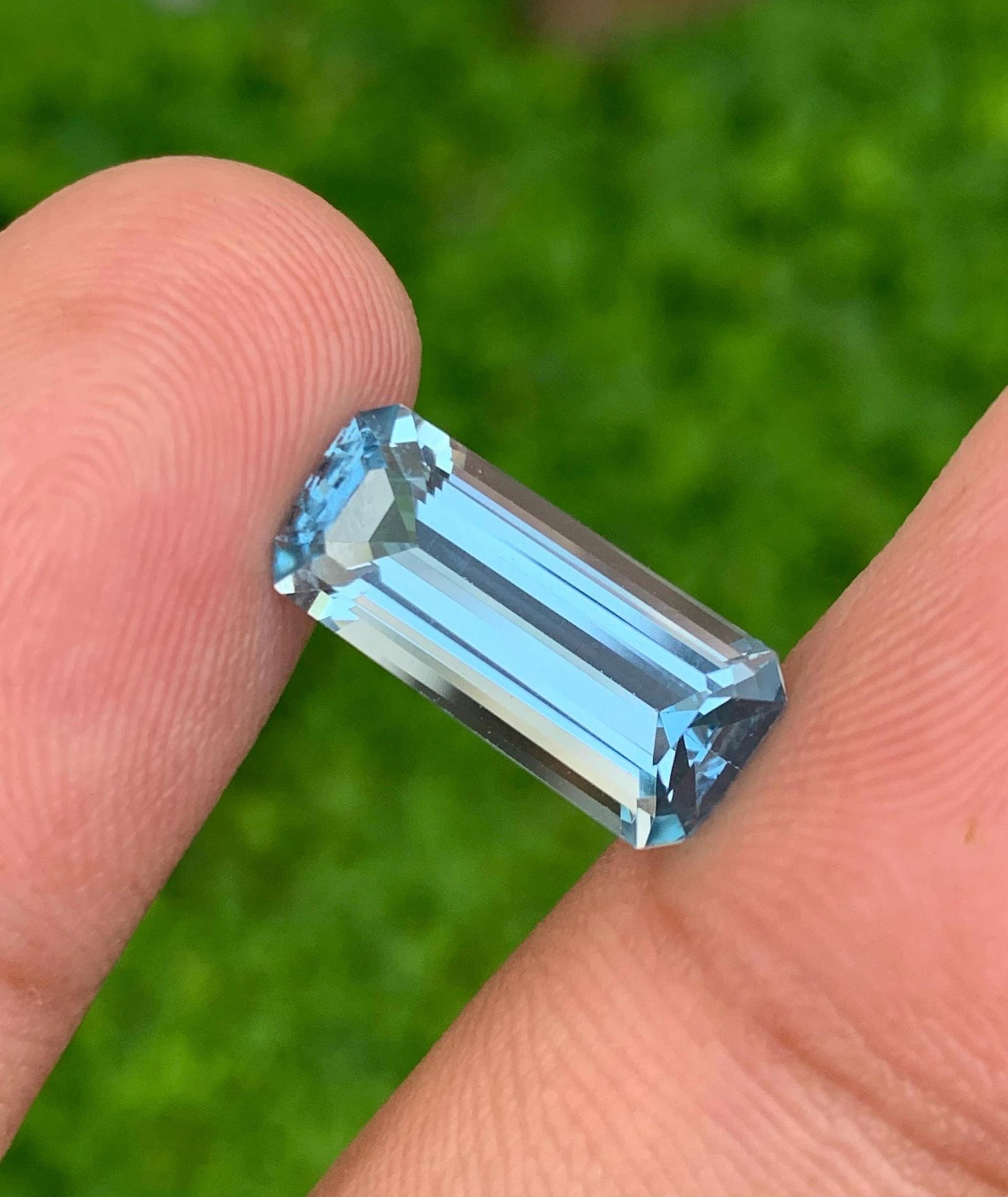 IGS Certified Sky Blue Aquamarine Gemstone: 3.02 CT Emerald Cut - 2