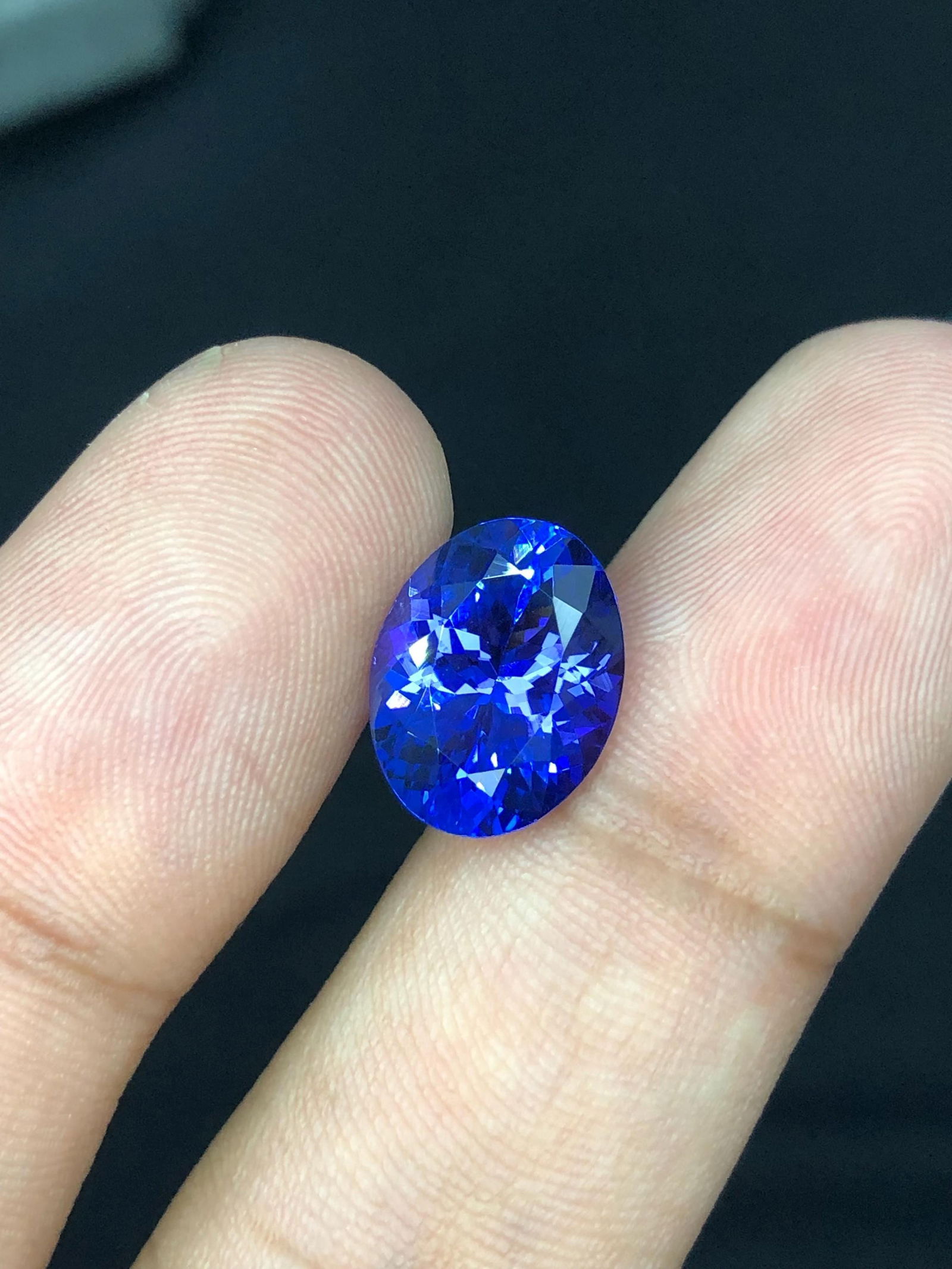 Oval Tanzanite Gemstone: 5 Carat Violet-Blue AAA Grade - 6