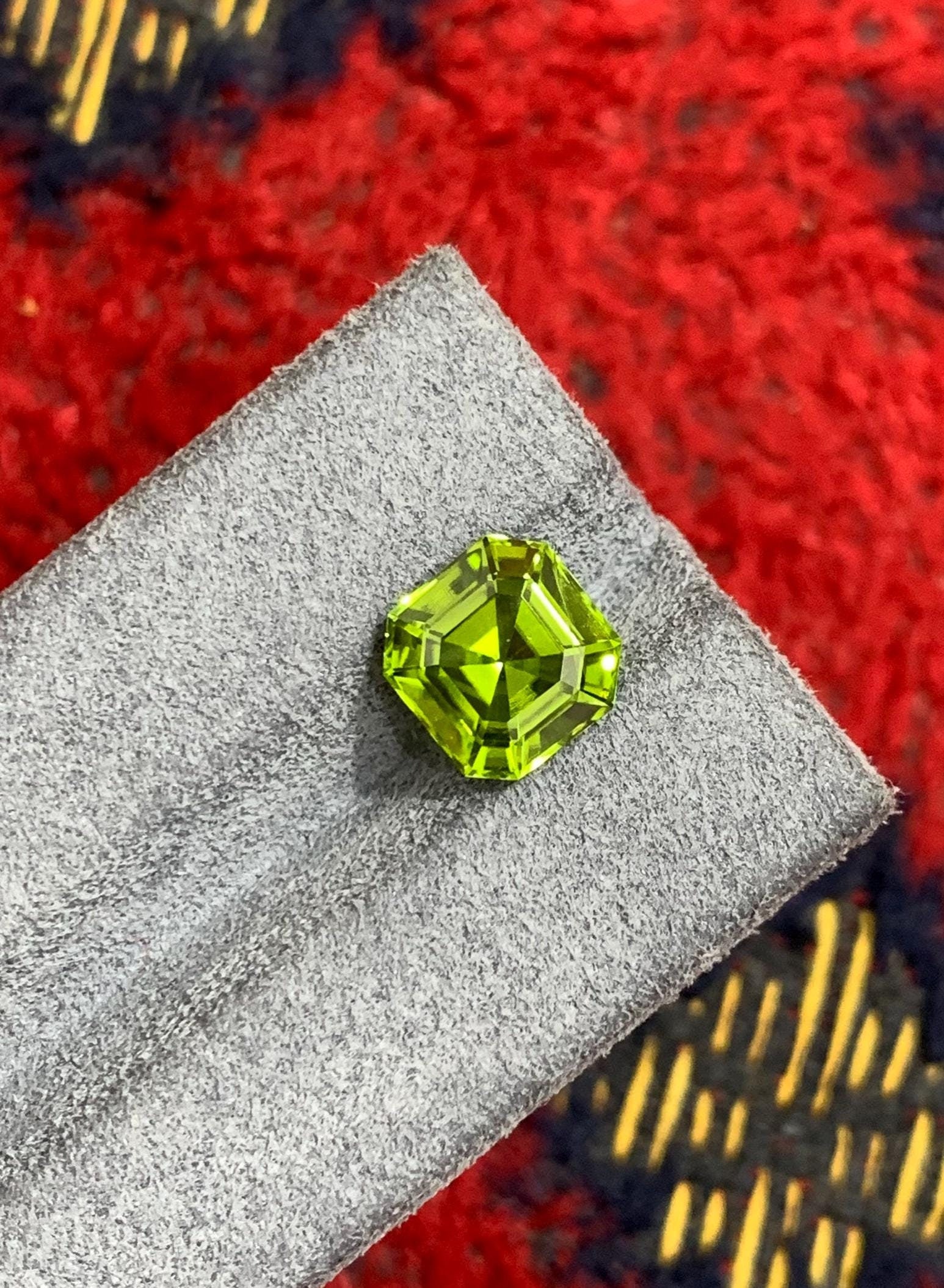 Deep Green Peridot Gemstone: 3.90 Carat Asscher Cut, Sapat Mine: Title: Deep Green Peridot Gemstone: 3.90 Carat Asscher Cut, Sapat Mine Description: Materials: Gemstone: Peridot Carat weight: 3.90 A dazzling Green Peridot Loose Gemstone, boasting a sparkling