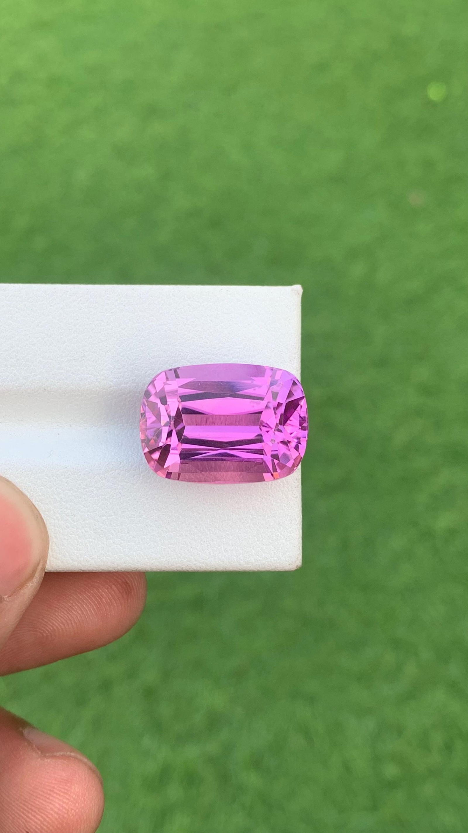 23.30 Carat Necklace Size Kunzite Cushion Cut Gemstone From Afghanistan - 4