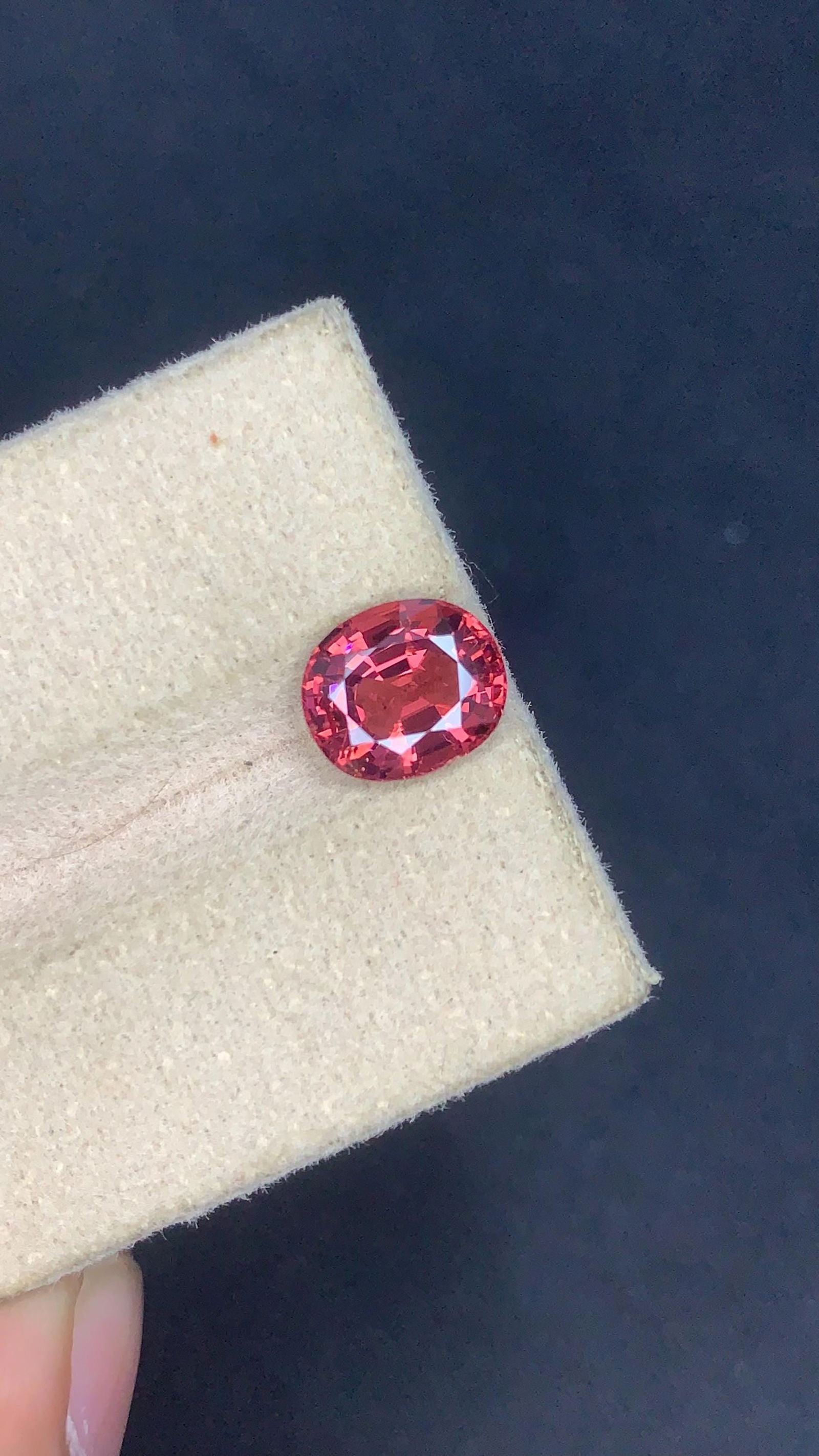 Raspberry Pink Natural Spinel Oval Cut Gemstone For Fine Jewellery And Collection - 2.15 Carat - 8