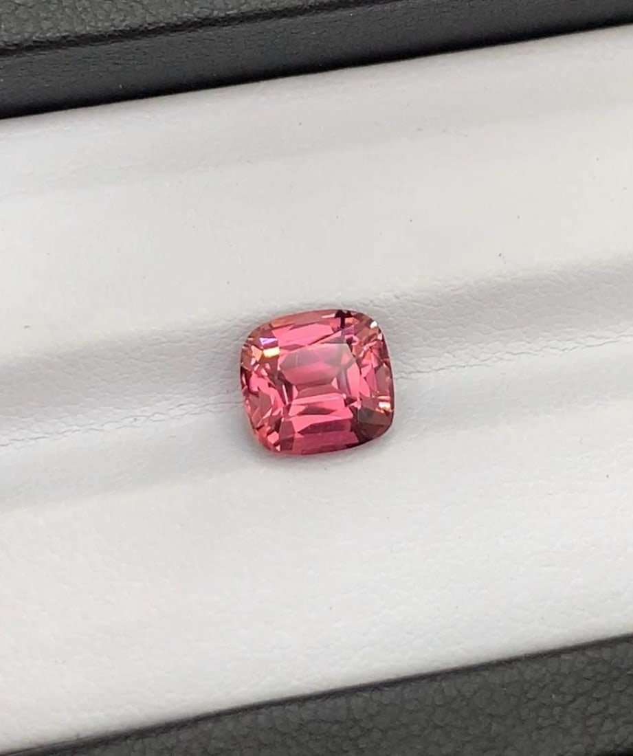 Reddish Hot Pink Tourmaline Gemstone: 2.65 Carat Cushion Cut: Title: Reddish Hot Pink Tourmaline Gemstone: 2.65 Carat Cushion Cut Description: Materials: Gemstone: Tourmaline Carat weight: 2.65 Natural Reddish Hot Pink Tourmaline Gemstone For Jewelry , Cushion S