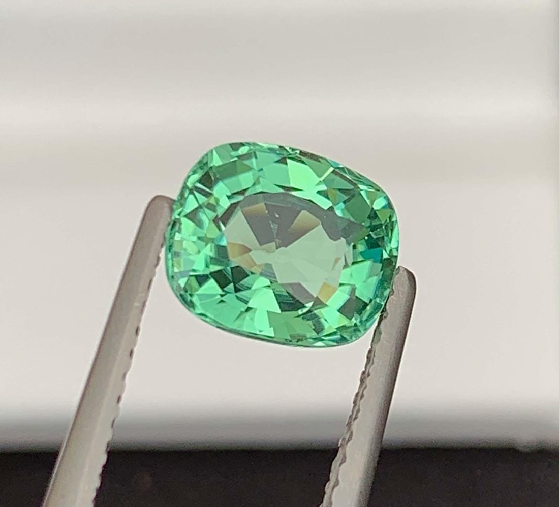 Light Seafoam Color Tourmaline Gemstone: Natural October Birthstone, Africa (2.15 CT) - 3