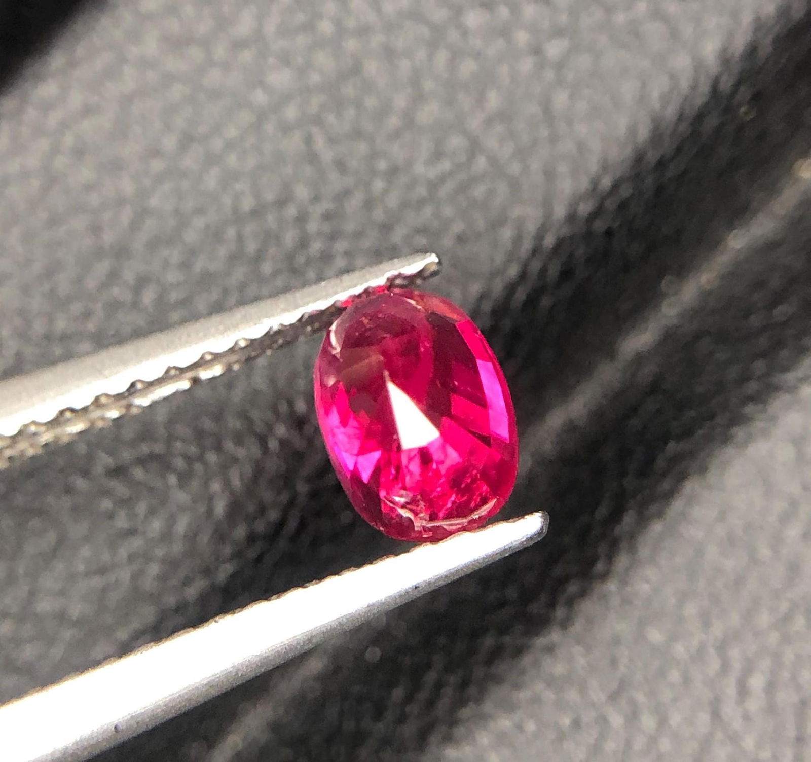 Vivid Red Ruby Gemstone: 1 Carat Oval Cut, Afghanistan Origin - 10