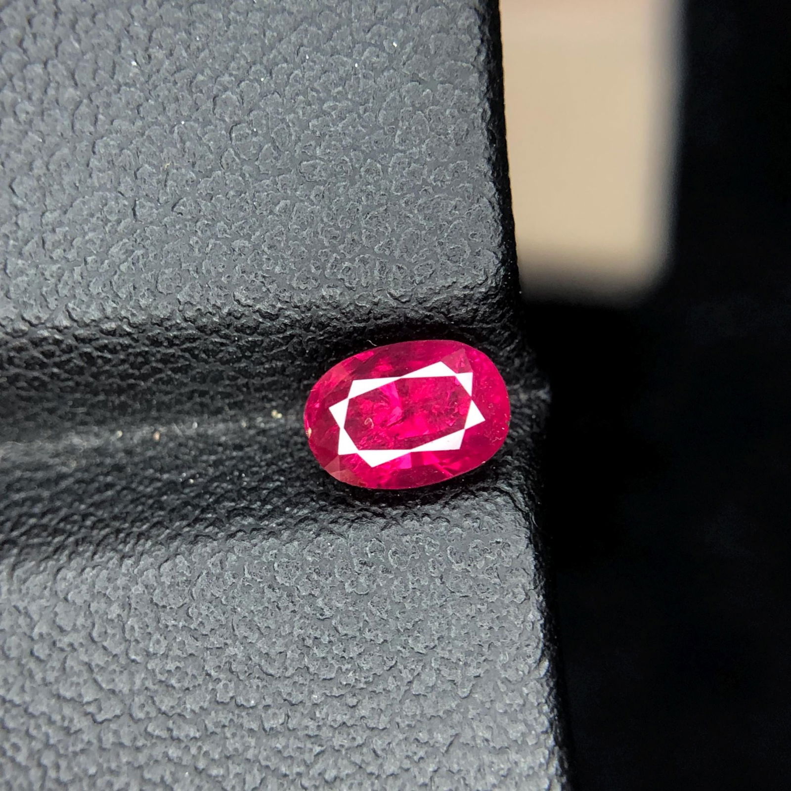 Vivid Red Ruby Gemstone: 1 Carat Oval Cut, Afghanistan Origin - 7