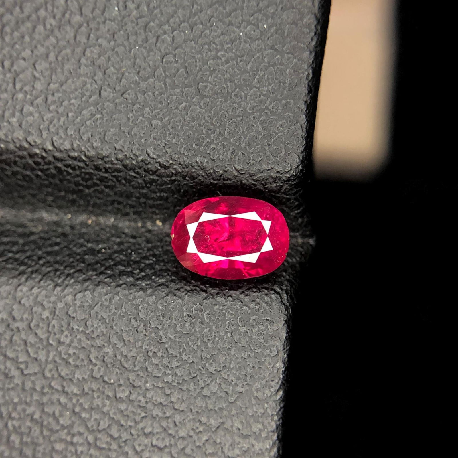 Vivid Red Ruby Gemstone: 1 Carat Oval Cut, Afghanistan Origin - 8