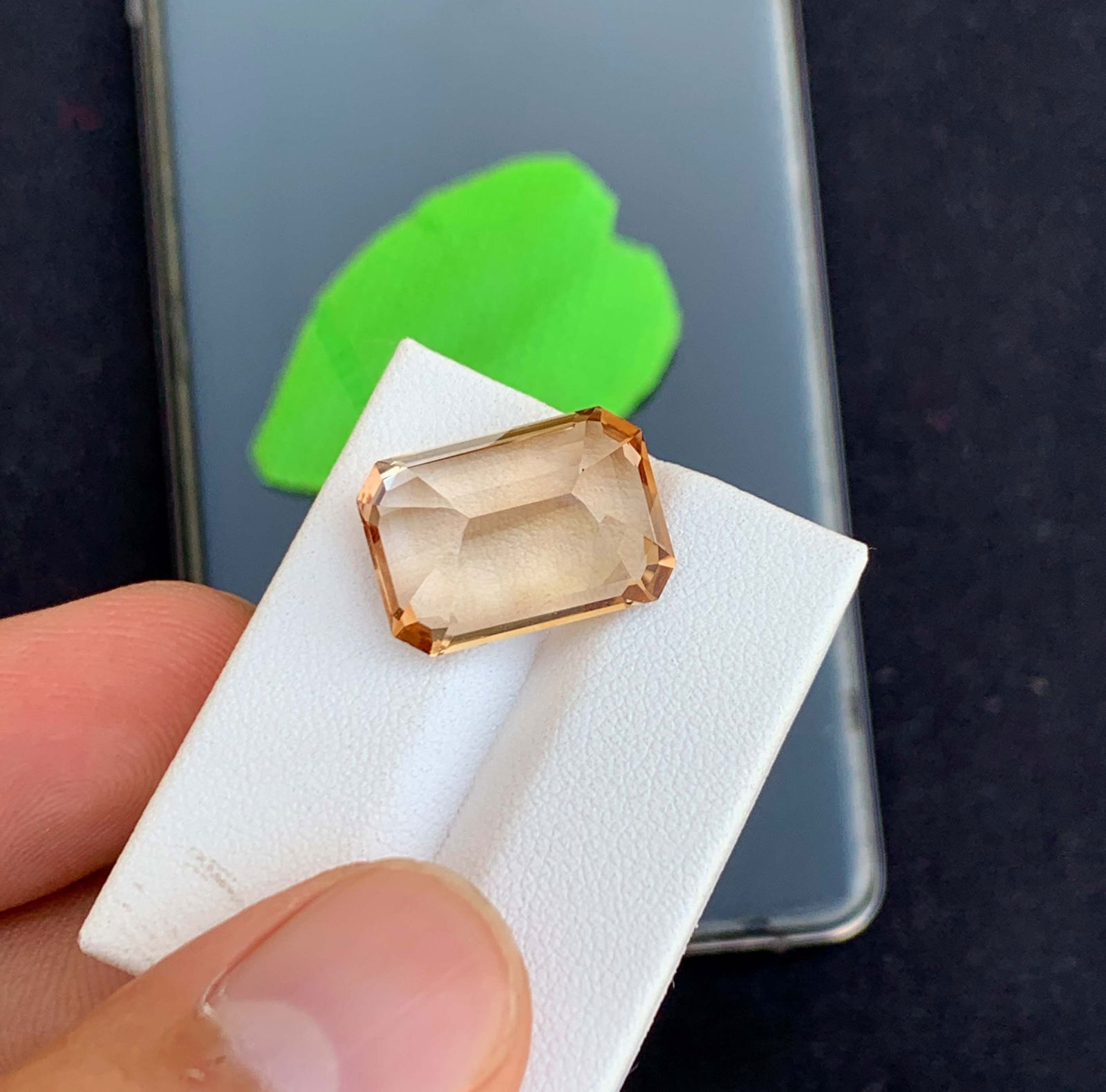 Natural Golden Imperial Topaz Gemstone: Emerald Cut, 20.50 Carats - 3