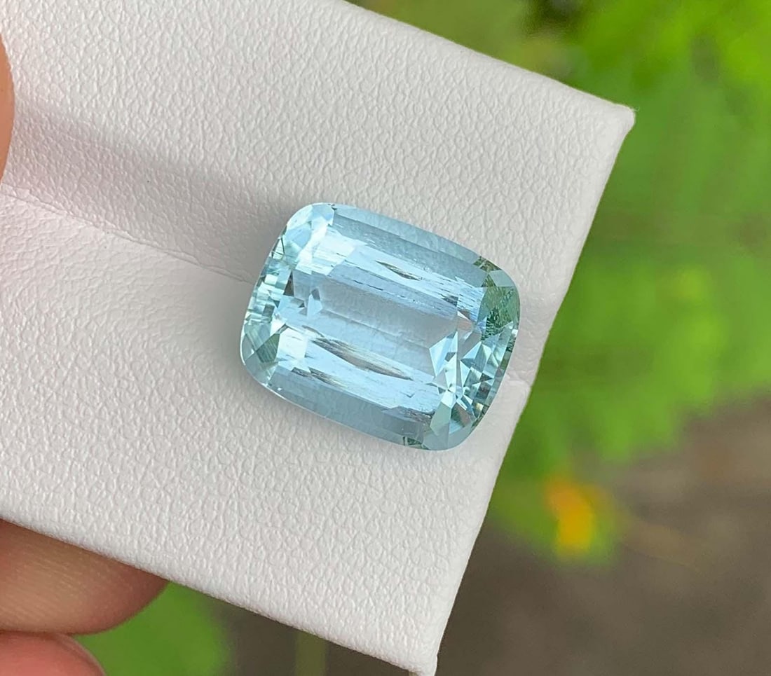 Natural Aquamarine Gemstone: 9.03 Carat Cushion Cut, Pakistan Origin - 3