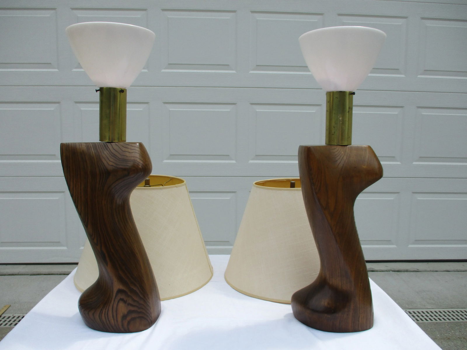 Mid-Century Modern Oak and Brass Table Lamps - Attributed to Yasha Heifetz - 5