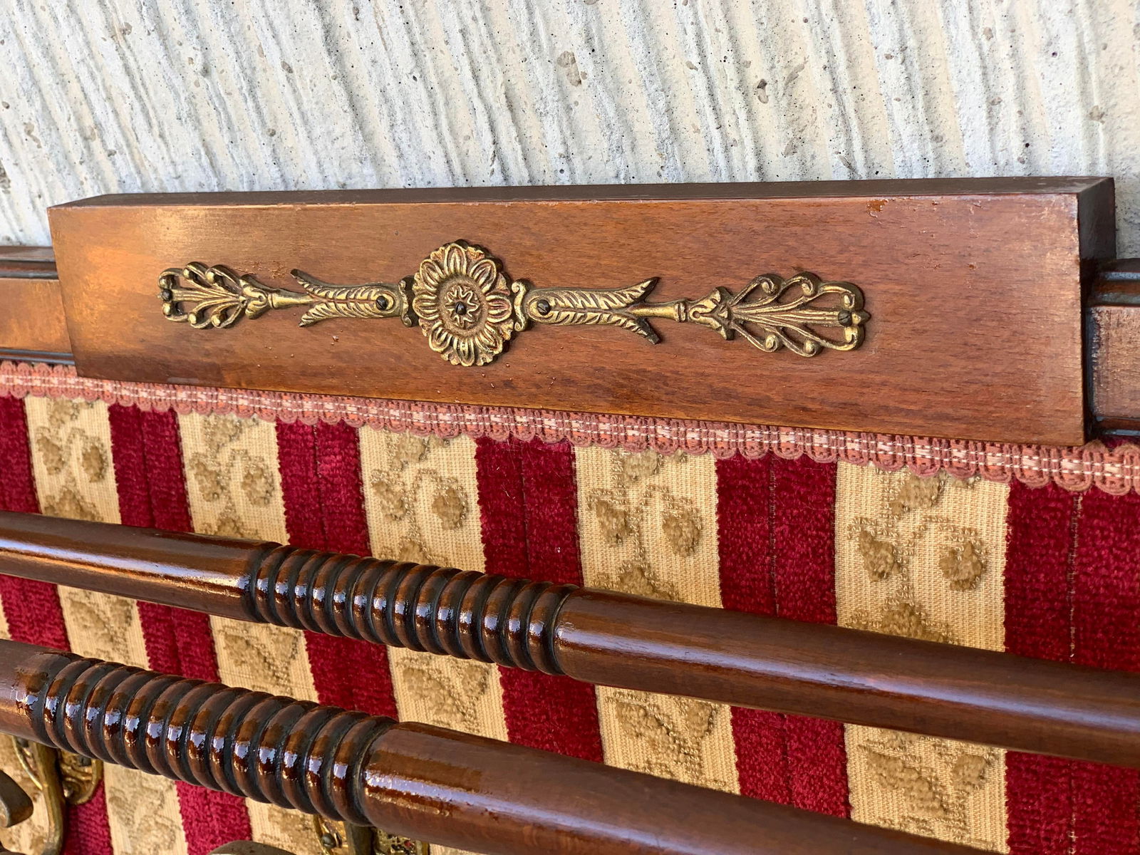 1950s Italian Design Midcentury Brass and Velvet Wall Coat Rack - 5