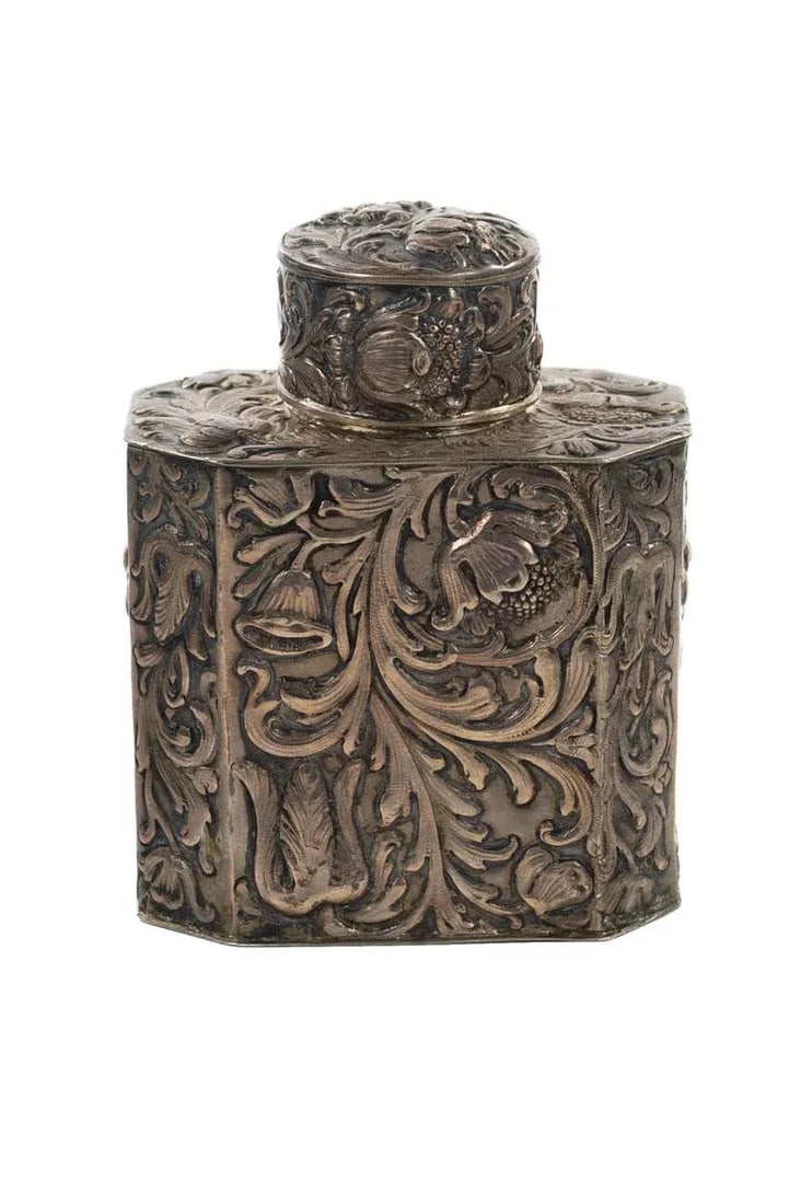 19th Century Antique Silver Repousse Tea Caddy - 4