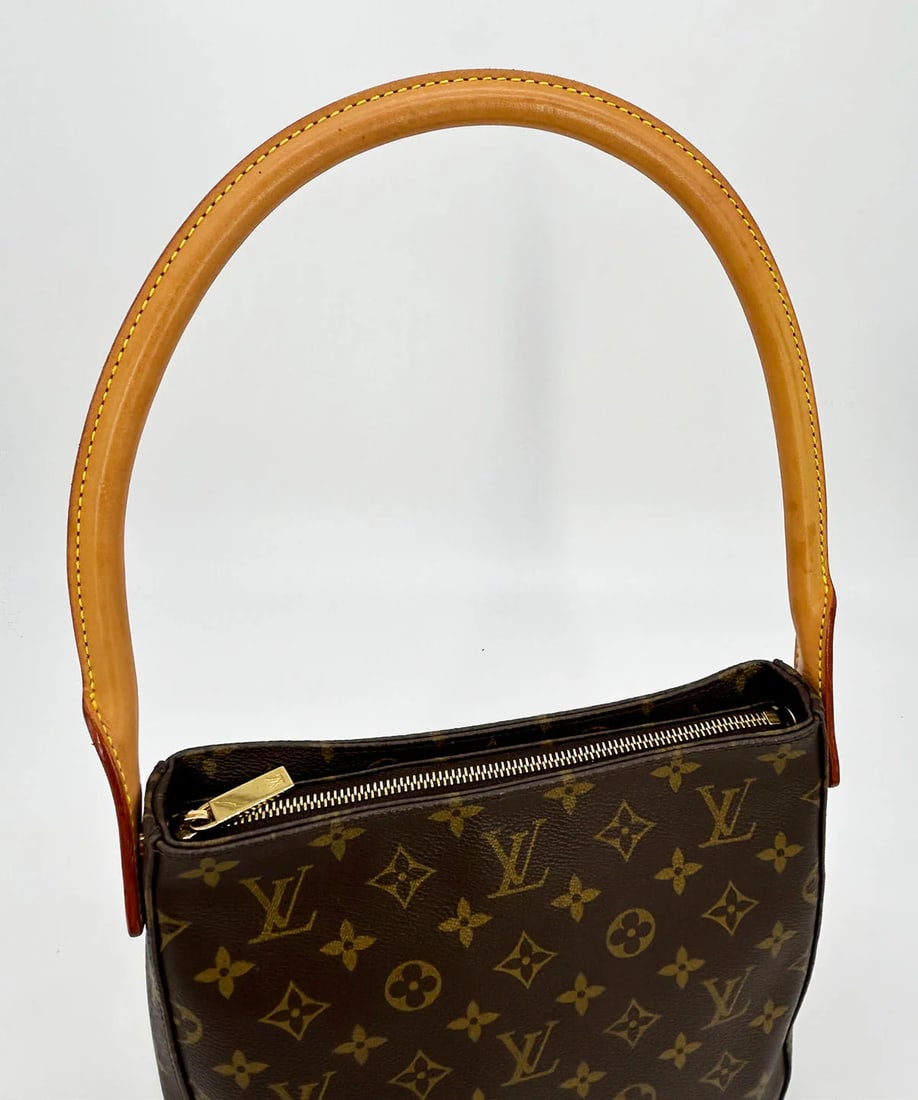 Louis Vuitton Monogram Canvas Looping MM - 11