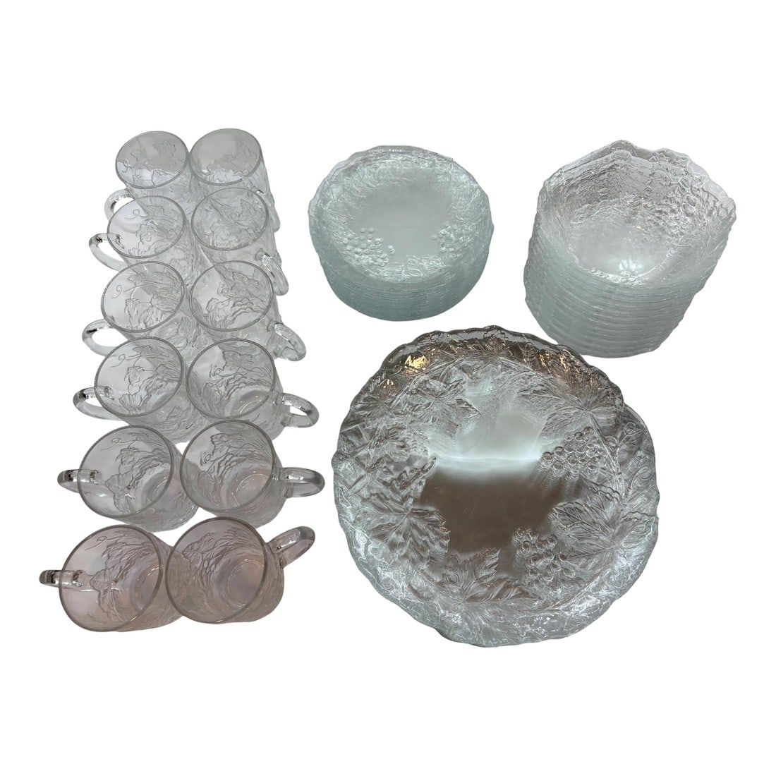 Late 20th Century 12 Place Setting of Crystal Mallory by Cristal d'Arques Bowls, Mugs, Salad Plates: 12 Place Setting of Crystal Mallory by Cristal d'Arques Bowls, Mugs, Salad Plates, & Dinner Plates This set of French dinnerware includes a mug, bowl, salad plate, and dinner plate. There are 12