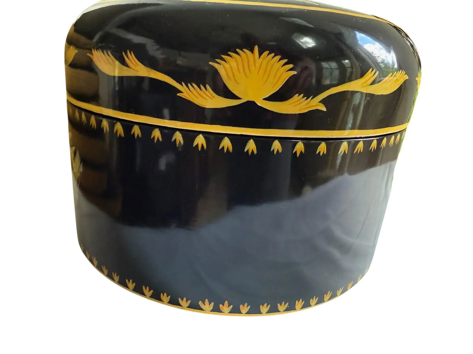 Maitland-Smith Round Lidded Boxes - A Pair - 8