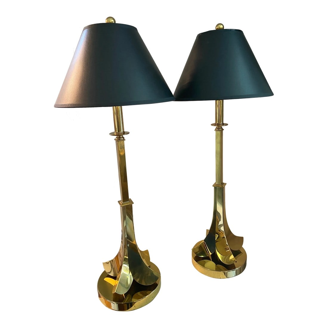 Late 20th Century Hart Associates Brass Upside Down Palm Tree Lamps With Black Shades - Set of 2: Quick Hits: - Unique brass "upside-down palm tree" design - Set of two lamps with chic black shades - Statement lighting piece for a bold, tropical look - Designed by Hart Associates in the late 20th