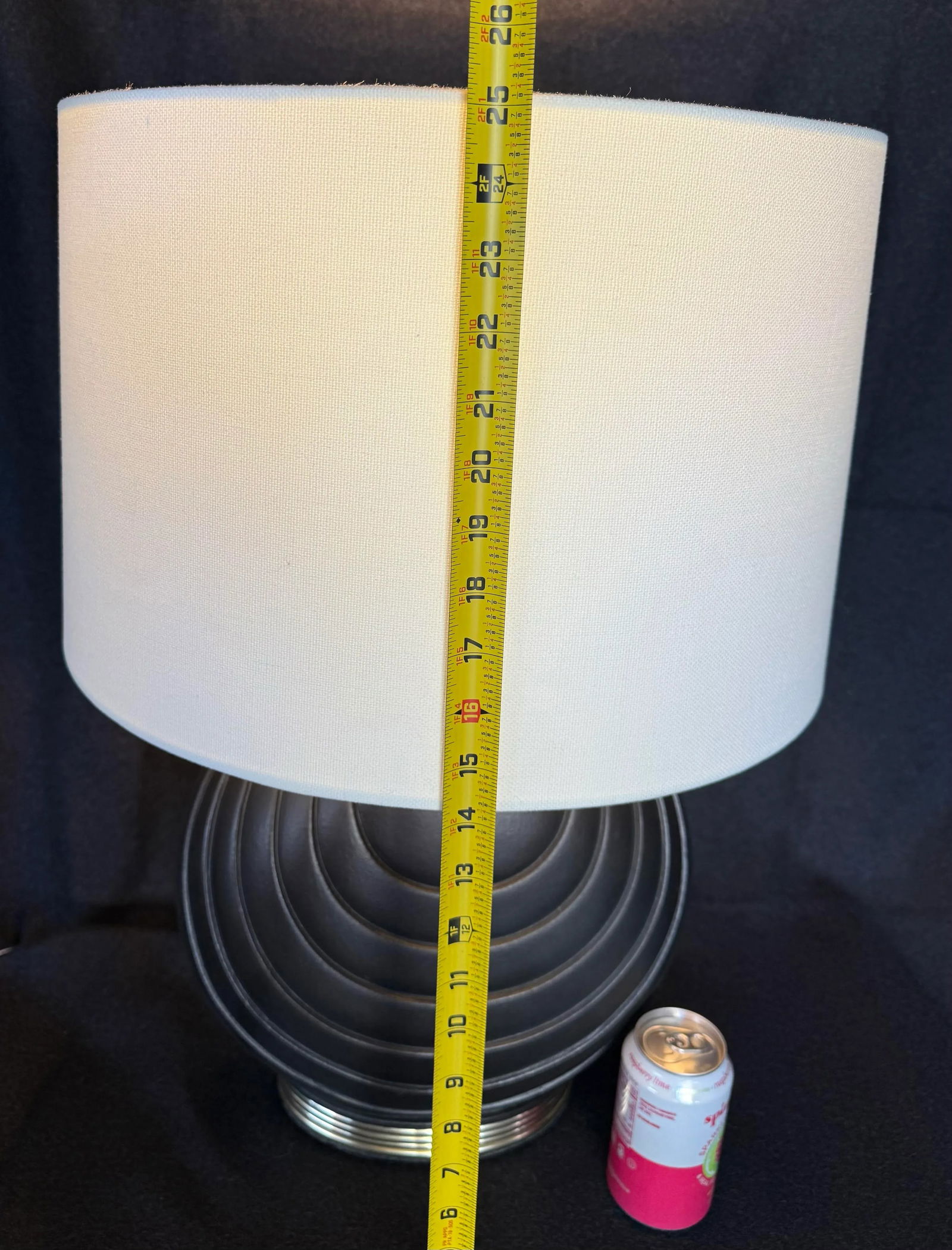 1980s Modernest Vintage Round Lamp Large Round Scallop Shape. - 7