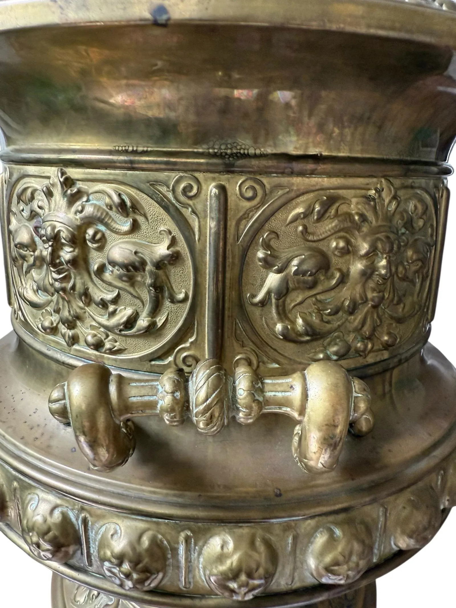 1910s Giant Antique Repousse Victorian Brass Bacchus Continental Style Lidded Ice Bucket Wine Cooler - 2