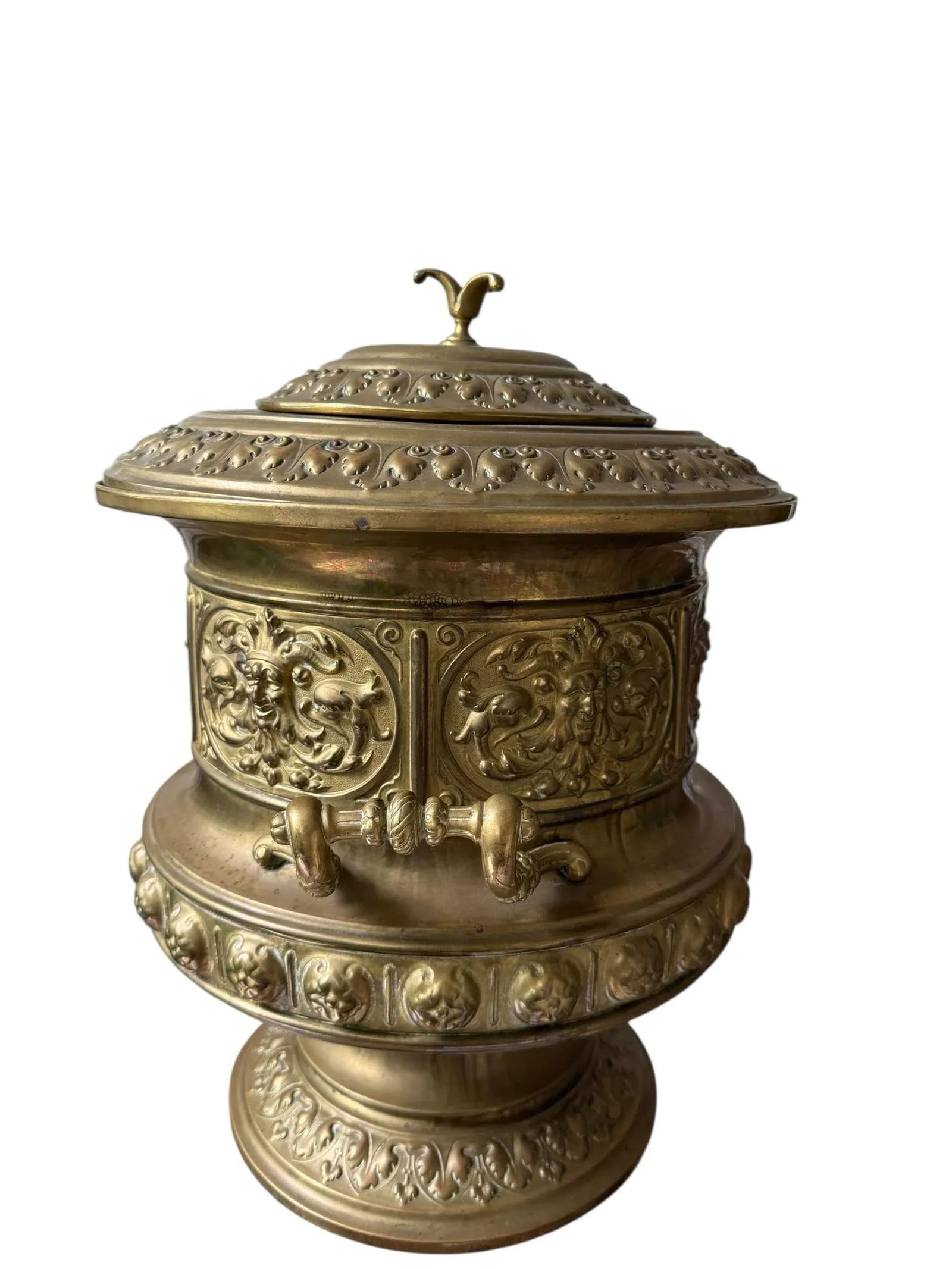 1910s Giant Antique Repousse Victorian Brass Bacchus Continental Style Lidded Ice Bucket Wine Cooler - 6