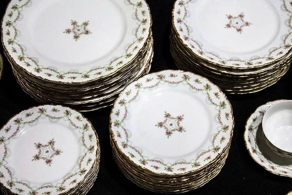 C. Ahrenfeldt Limoges France - China Service for 8 - 3