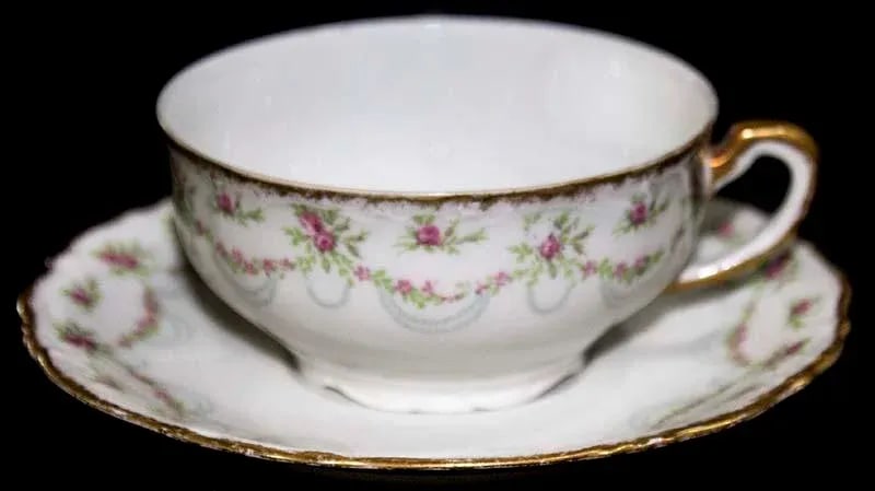 C. Ahrenfeldt Limoges France - China Service for 8 - 5