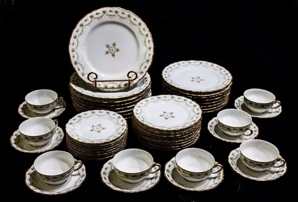 C. Ahrenfeldt Limoges France - China Service for 8 - 7