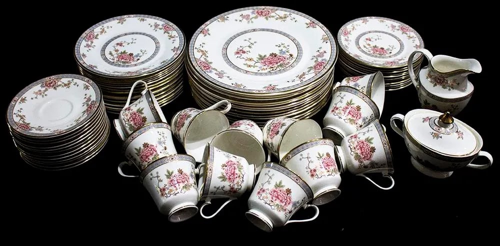 Royal Doulton China Canton Pattern - Service for 12 - 3