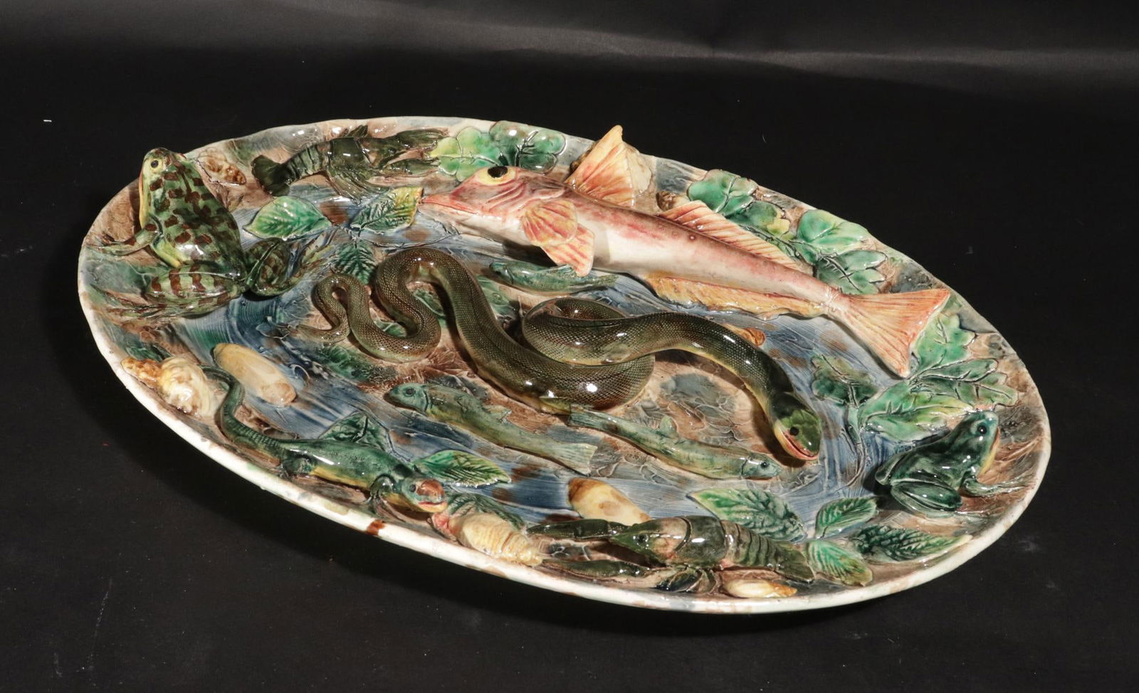 Late 19th Century French Majolica Palissy Dish, Longchamp - 11
