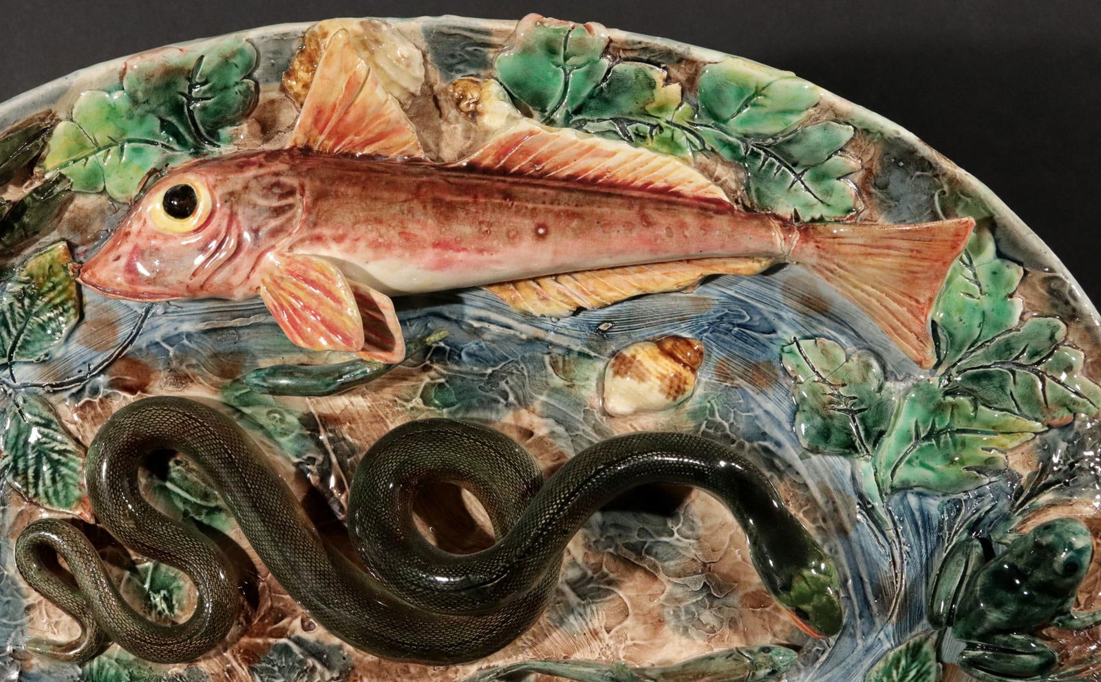 Late 19th Century French Majolica Palissy Dish, Longchamp - 9