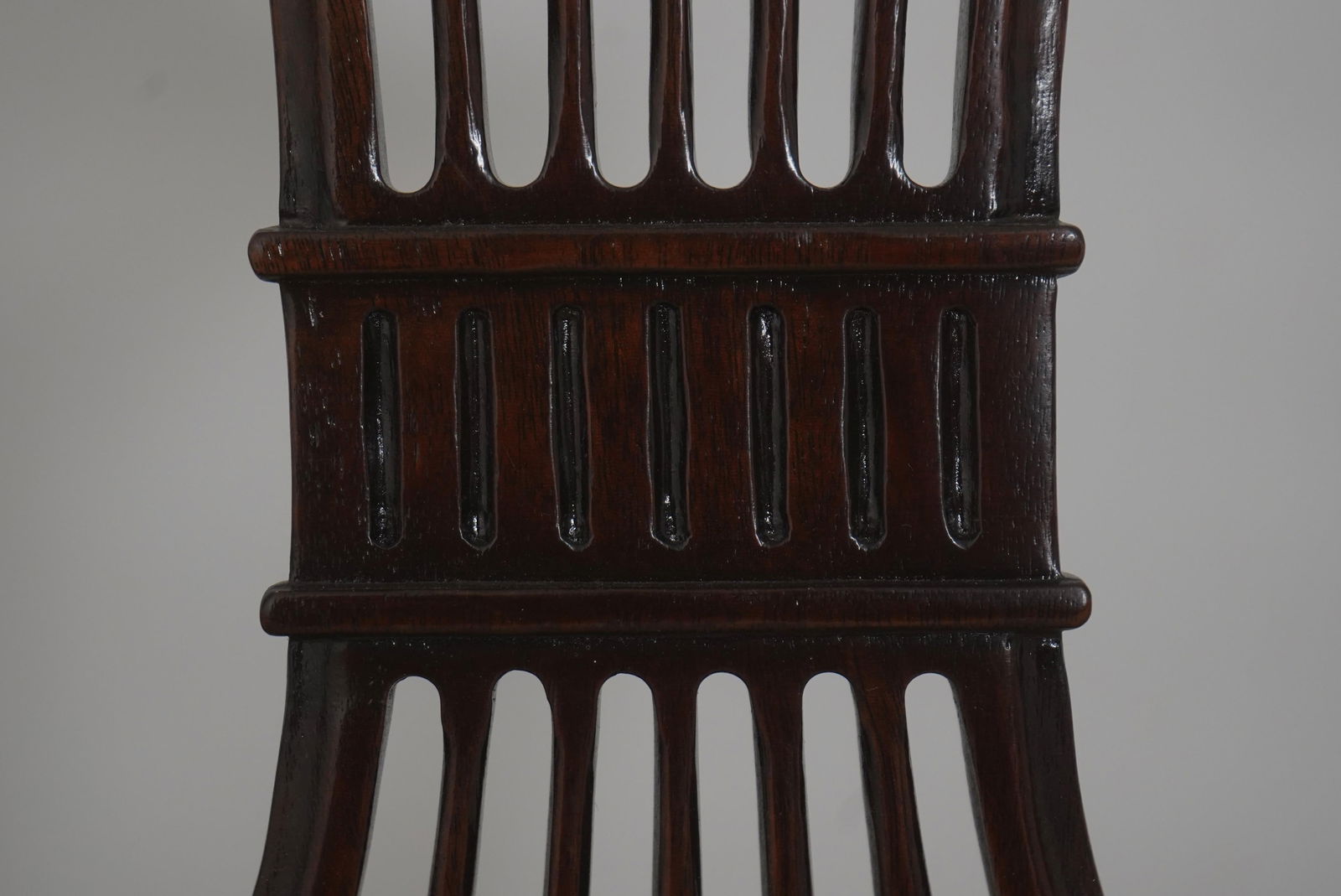 Set of 16 Stickley Carved Shield Back Mahogany Dining Chairs - 12
