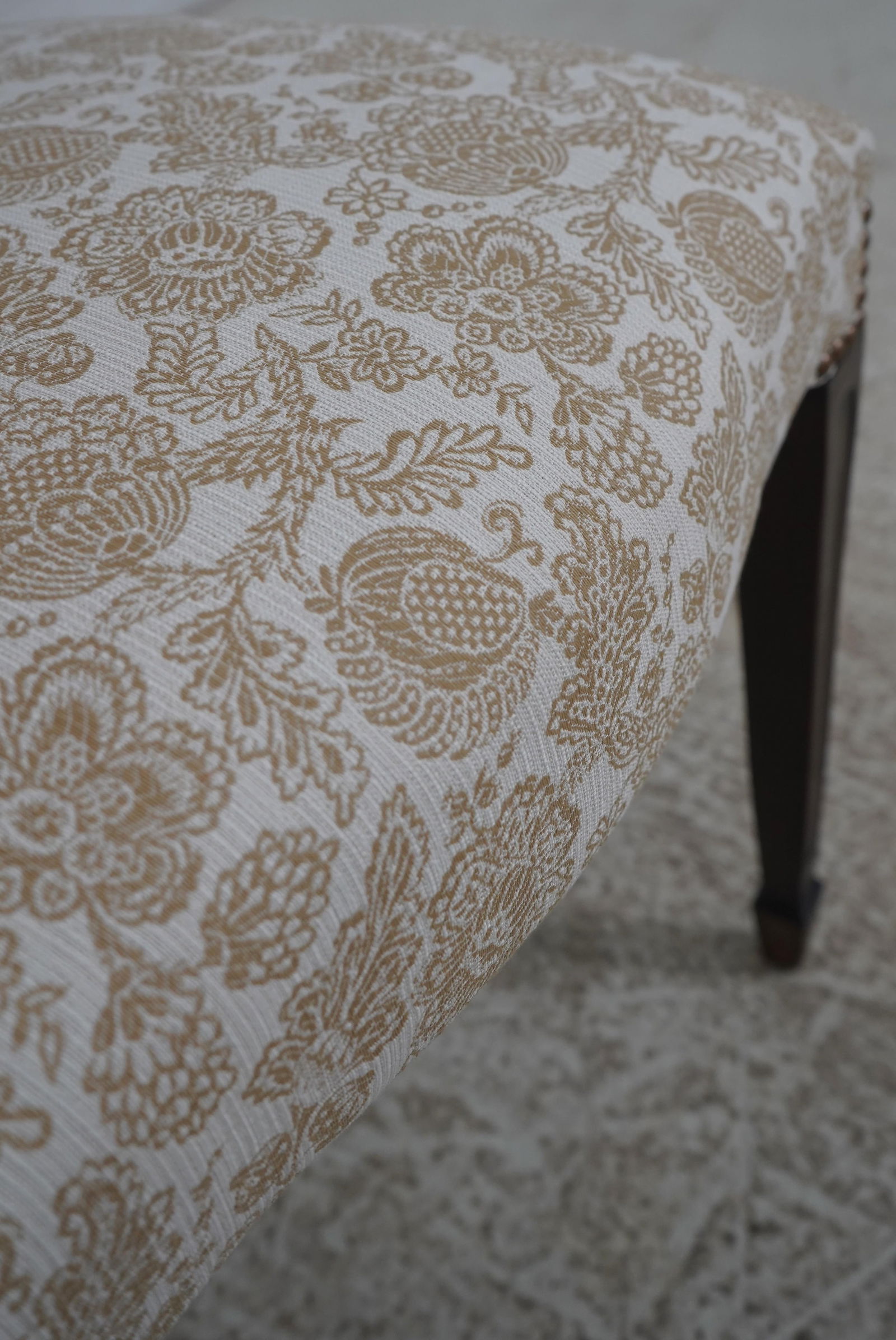 Set of 16 Stickley Carved Shield Back Mahogany Dining Chairs - 14