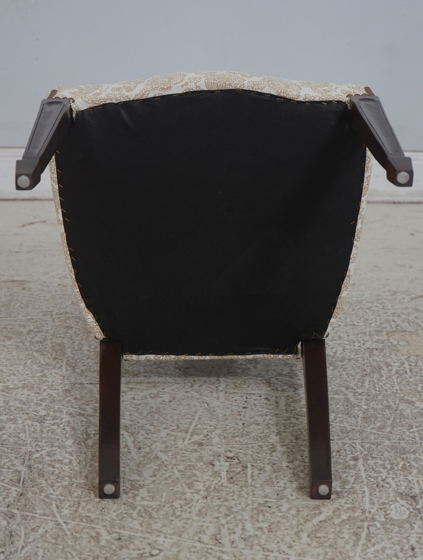 Set of 16 Stickley Carved Shield Back Mahogany Dining Chairs - 17