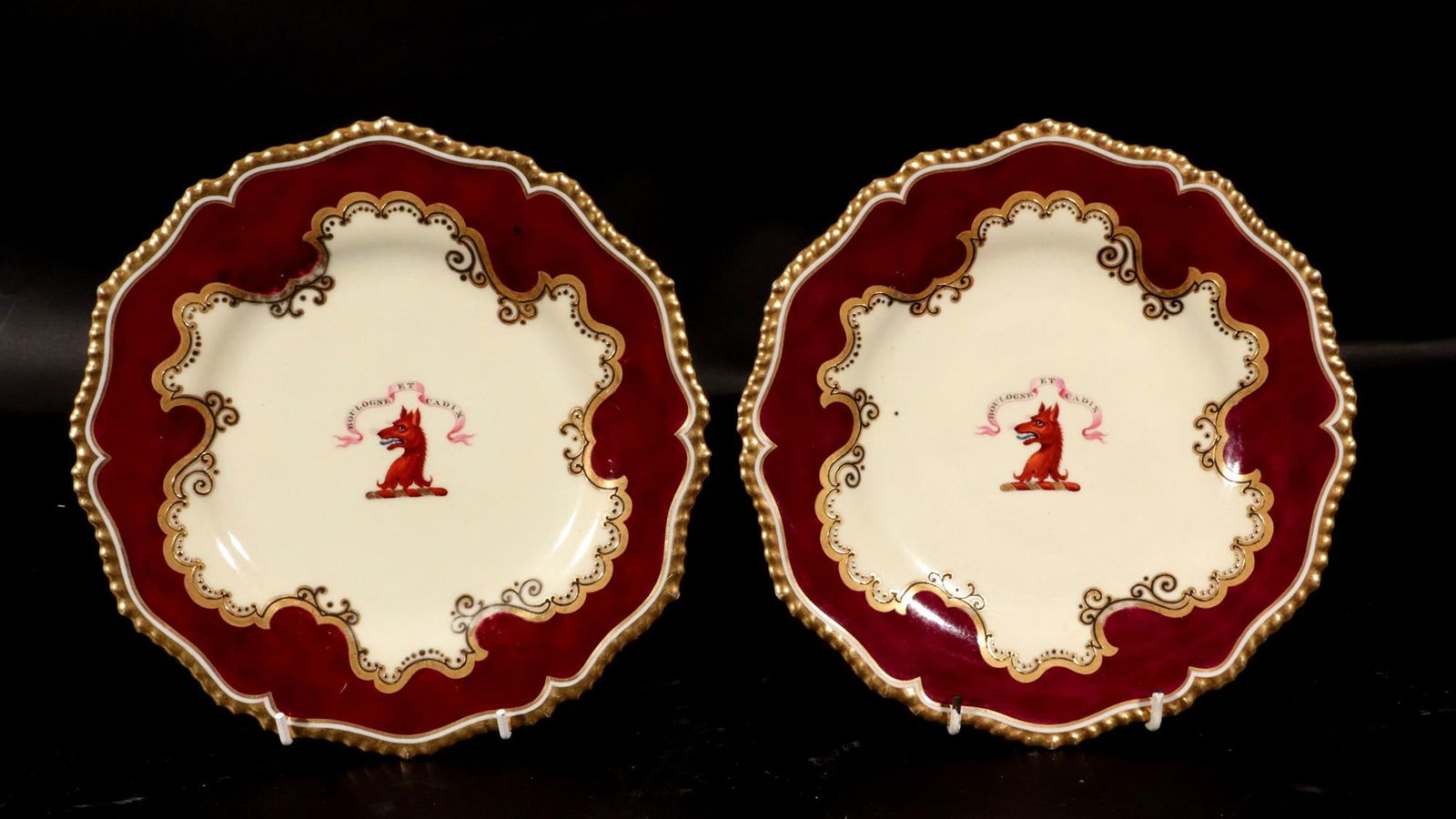 Flight, Barr & Barr Worcester Armorial Porcelain Claret-Ground Dessert Plates- A Set of Twelve - 3