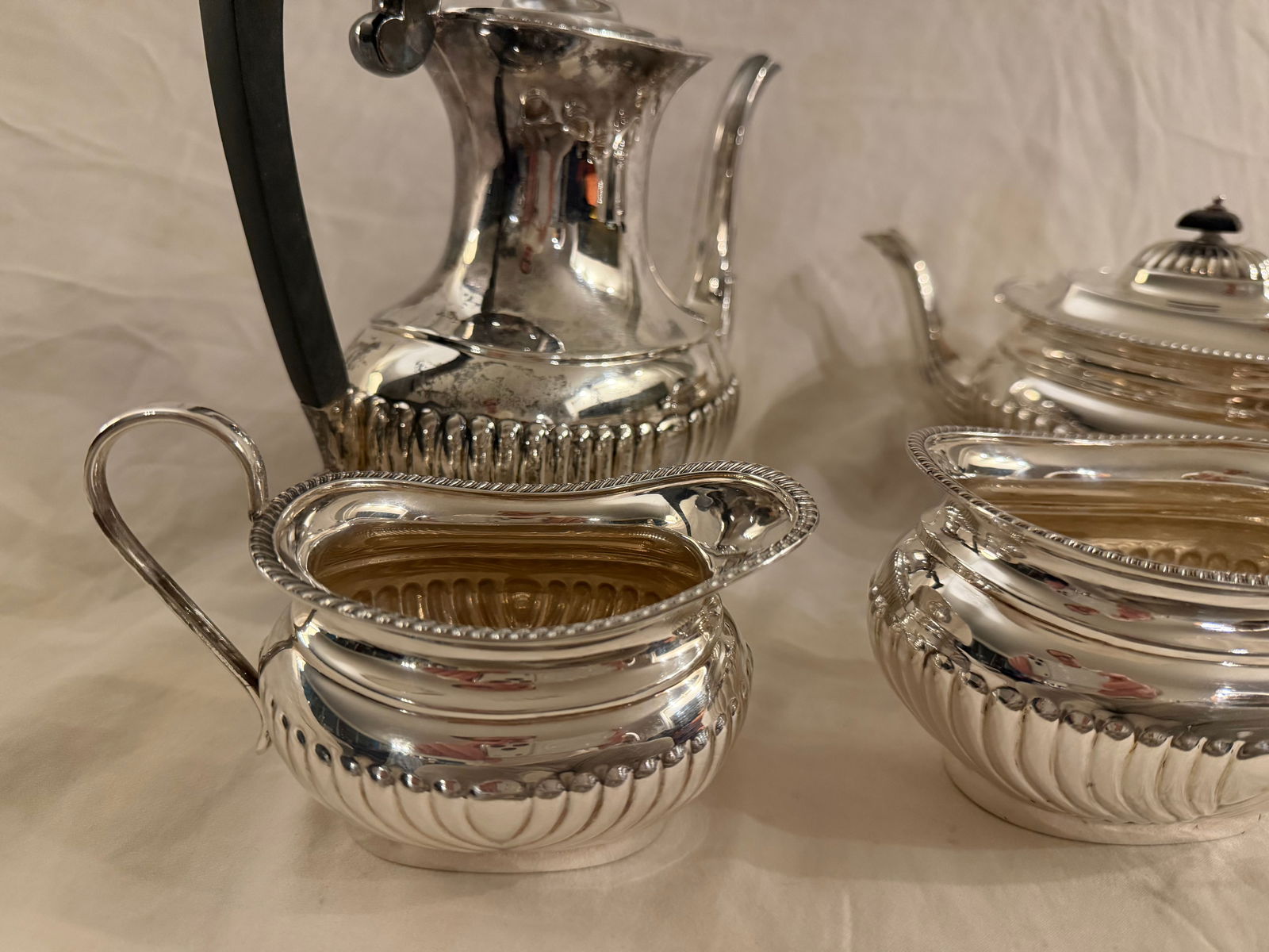 Antique English Sterling Silver Tea & Coffee Set – Made for John Wanamaker, 2365g - 4