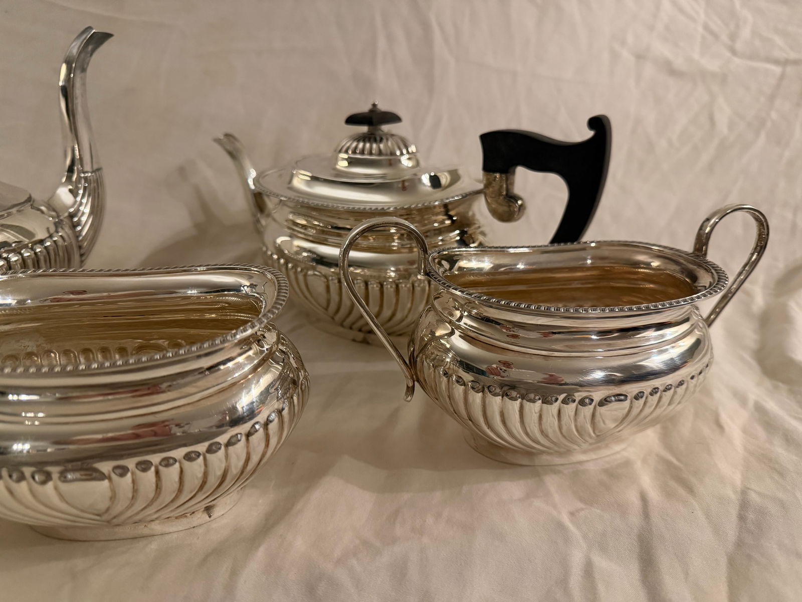 Antique English Sterling Silver Tea & Coffee Set – Made for John Wanamaker, 2365g - 5