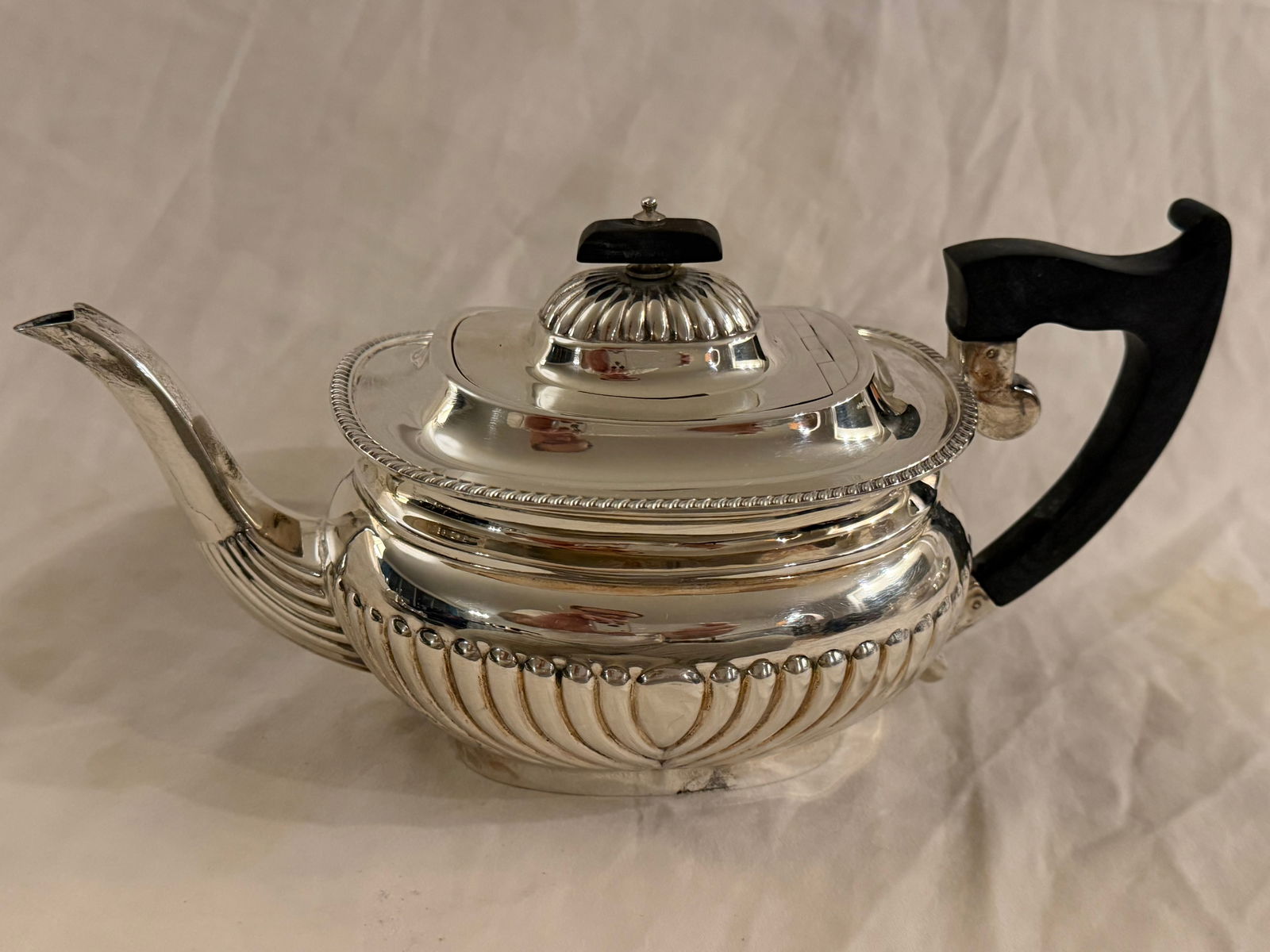 Antique English Sterling Silver Tea & Coffee Set – Made for John Wanamaker, 2365g - 9