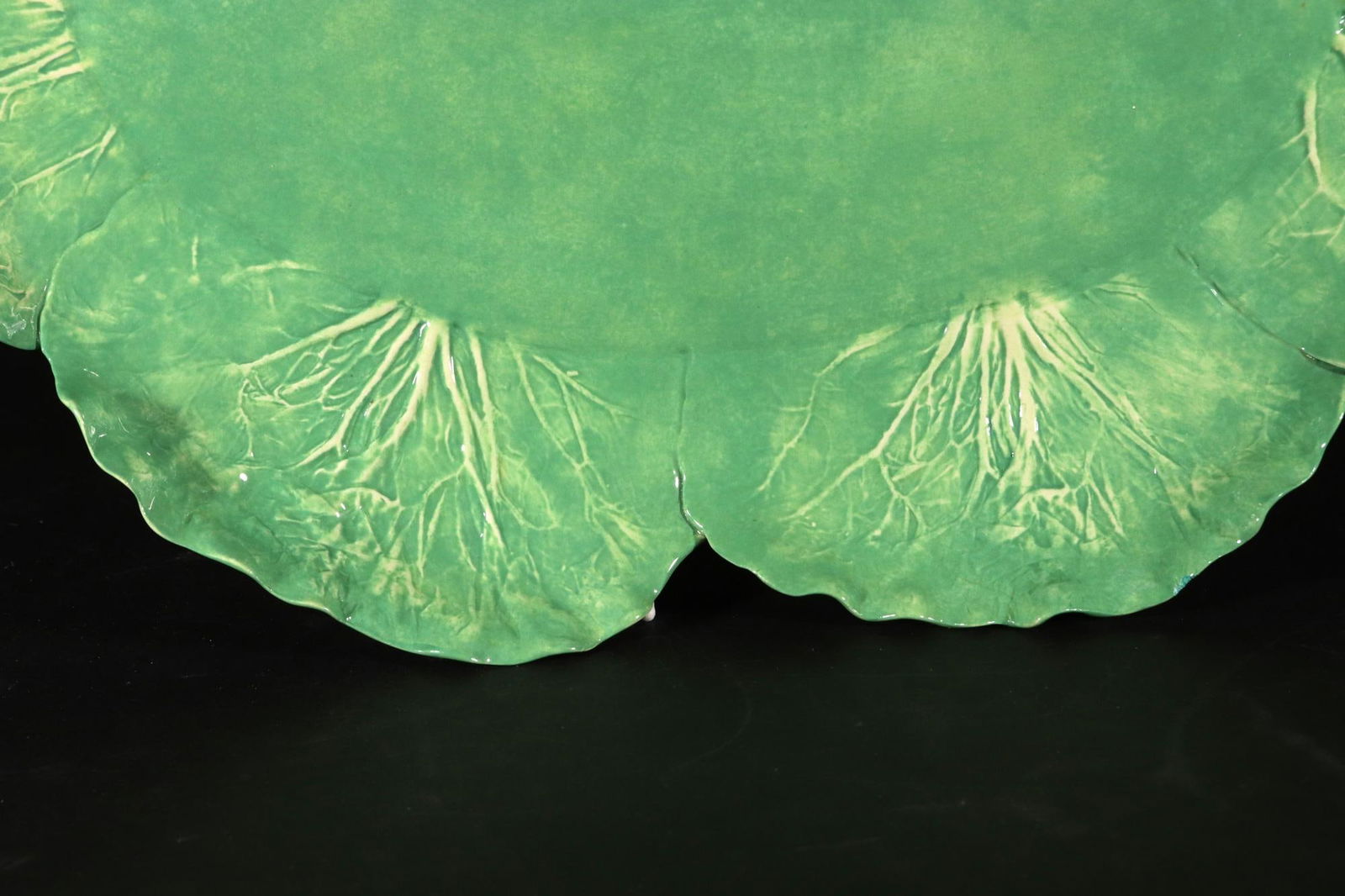 Late 20th Century Dodie Thayer Trompe l'Oeil Lettuce Ware Platter - 10