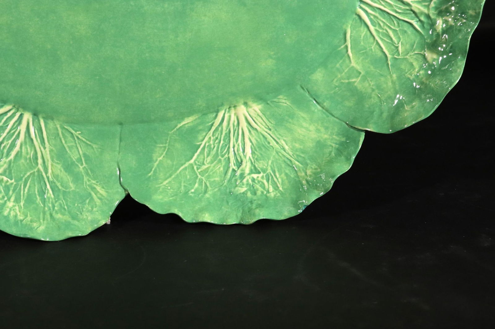 Late 20th Century Dodie Thayer Trompe l'Oeil Lettuce Ware Platter - 7