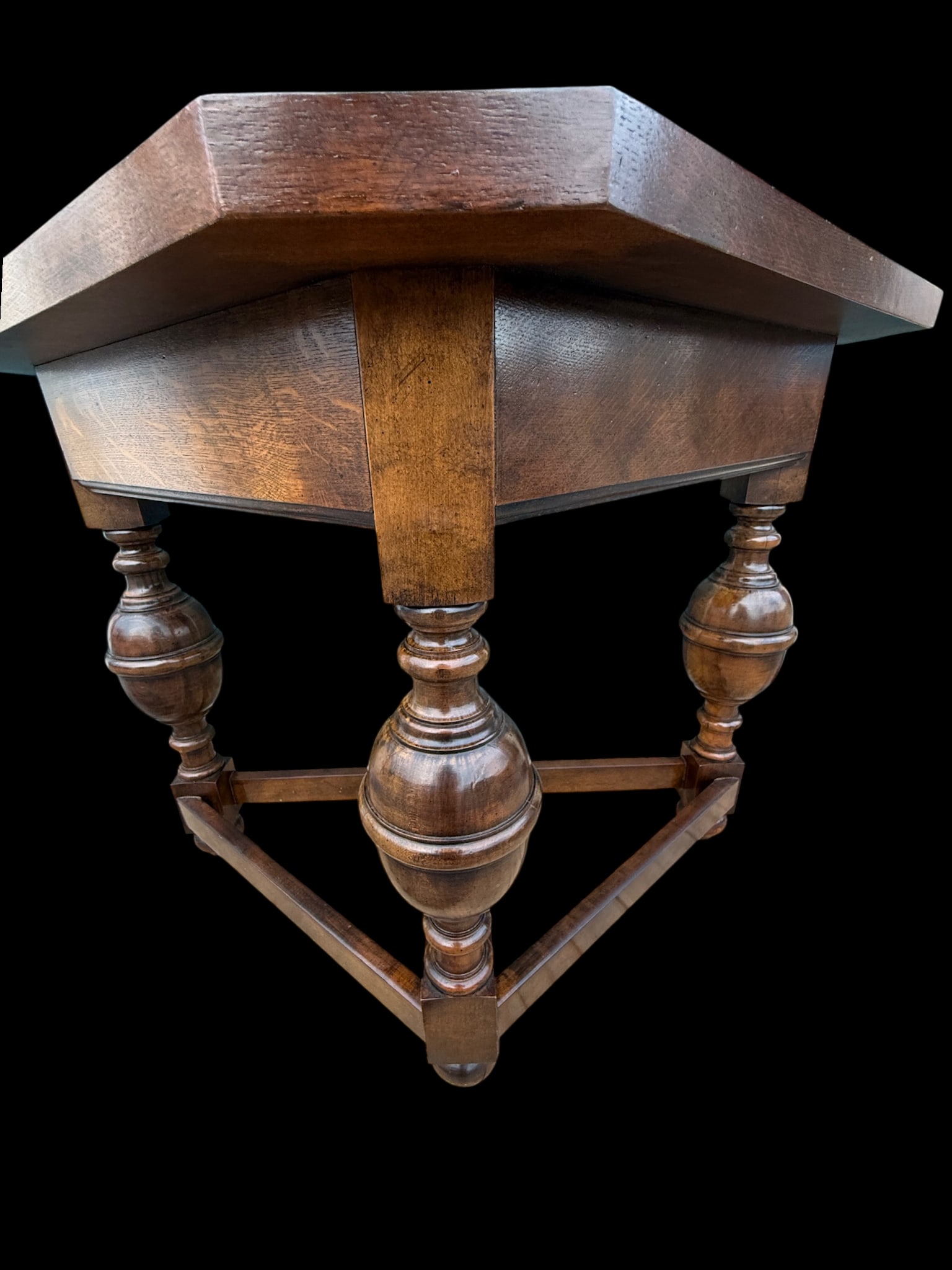 Late 20th Century Baker Furniture Triangle Side Table - 8