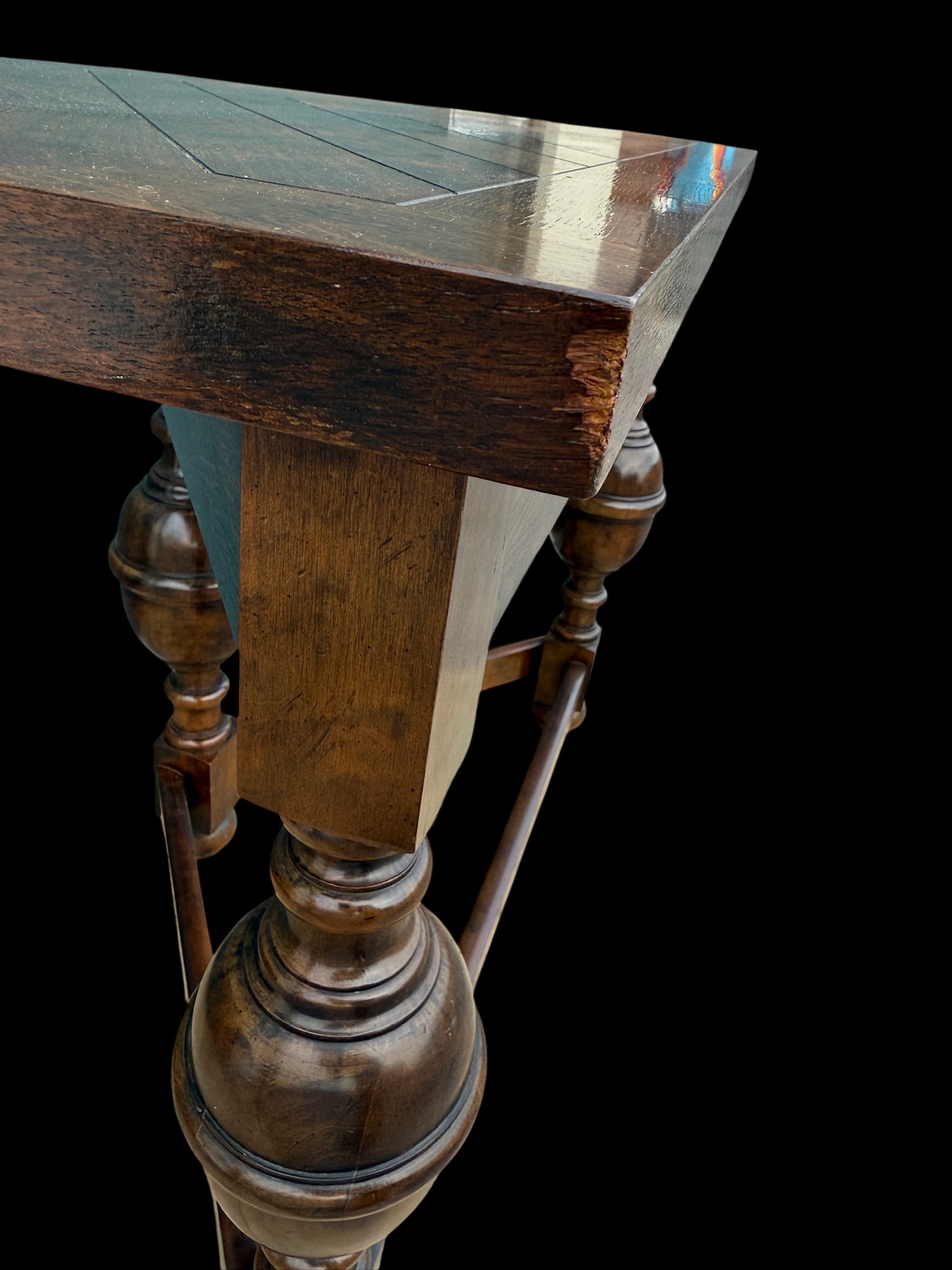 Late 20th Century Baker Furniture Triangle Side Table - 9