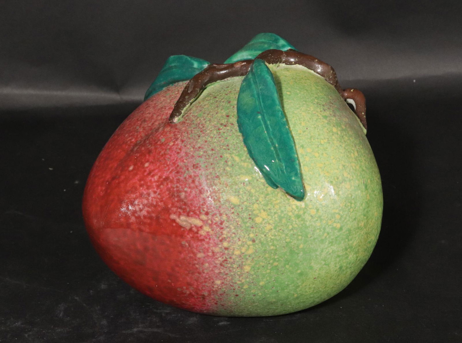 Chinese Export Trompe l'Oeil Porcelain Model of a Peach - 6