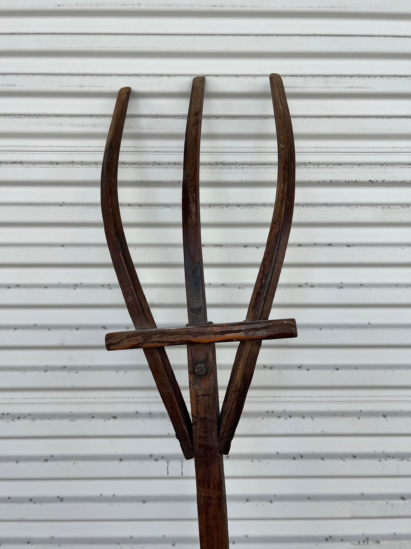 Large 19th Century Farmhouse Wooden Pitch Fork - 4