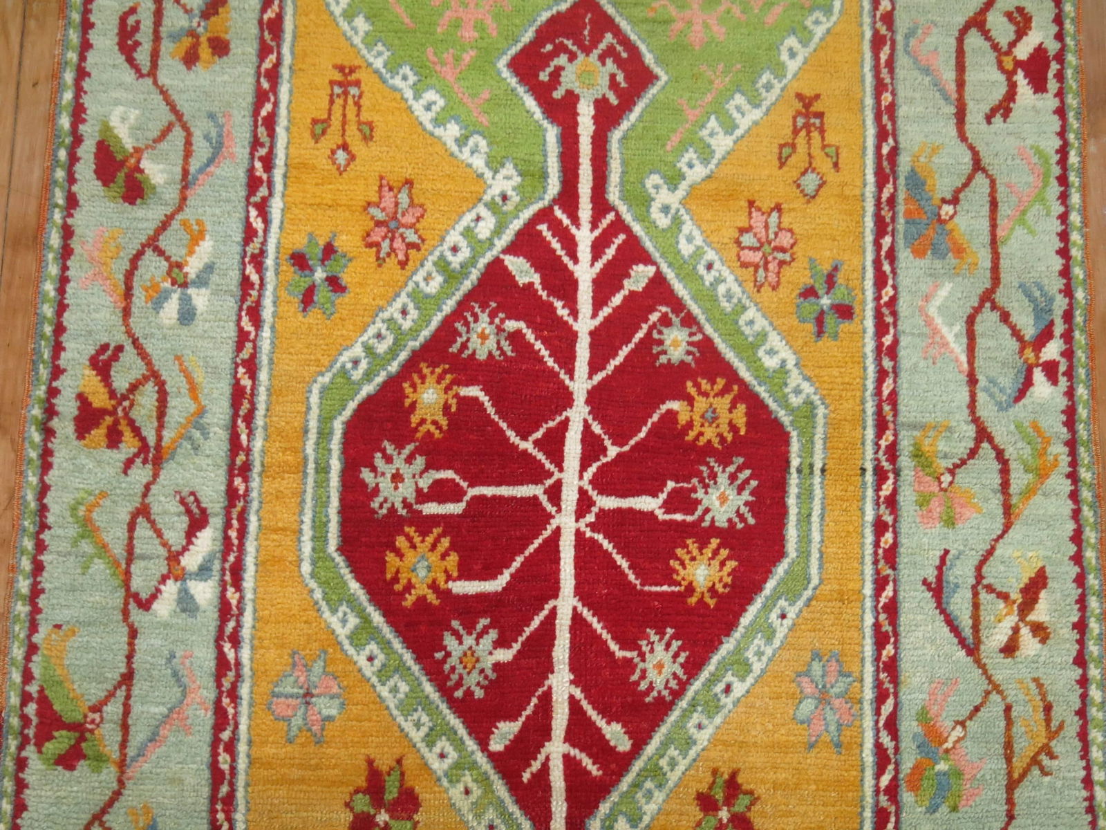 Early 20th Century Antique Turkish Ghiordes Rug - 6