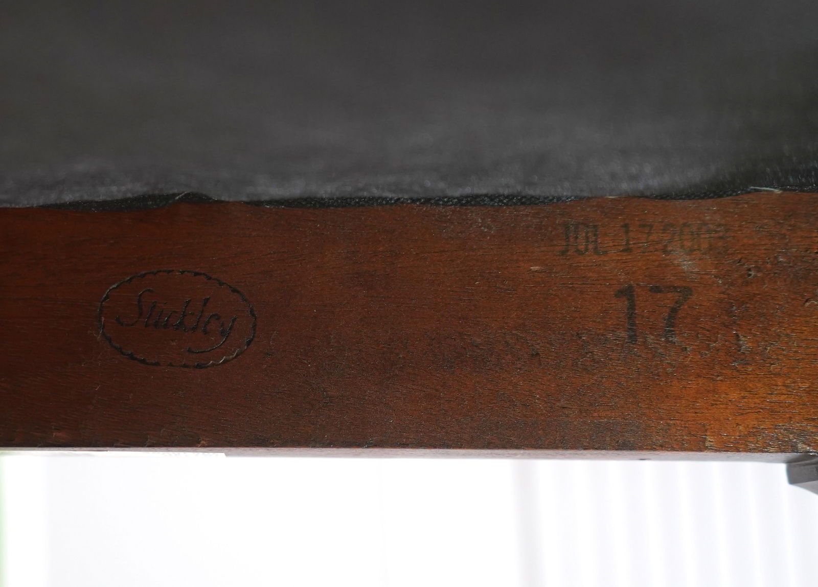 Stickley Clawfoot Mahogany Dining Room Table & Chairs Set - 12