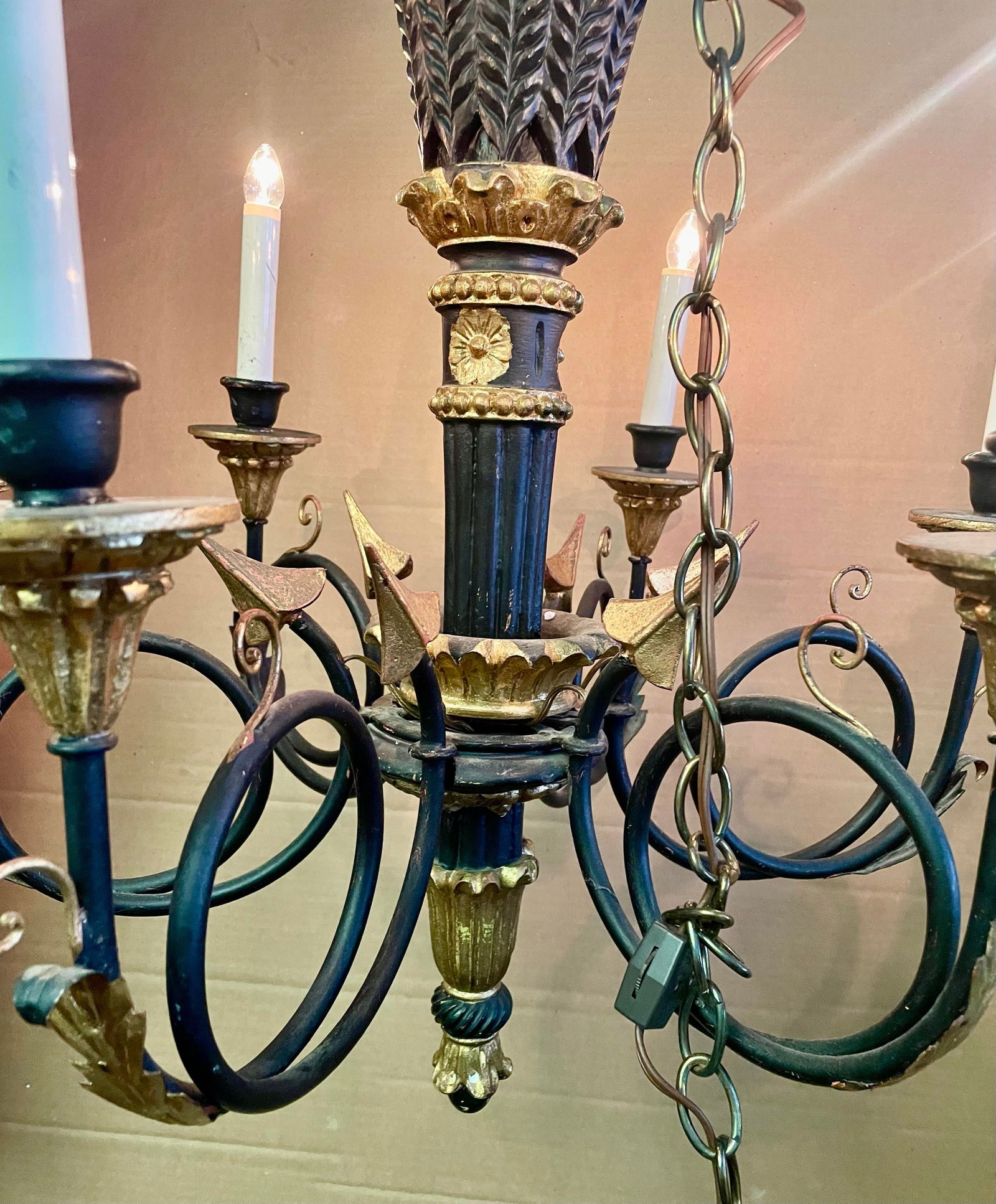 Mid 20th Century Neoclassic Arrow Italian Hand Carved Black Gold Painted Wood 6 Light Chandelier - 11